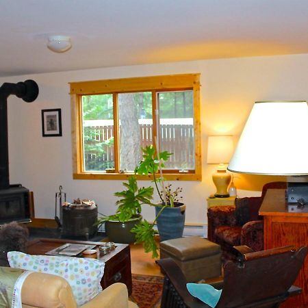 The Perch On Gabriola Bed & Breakfast Eksteriør bilde