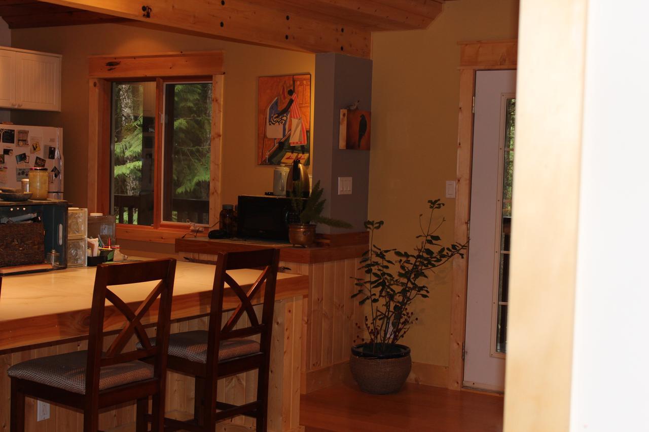 The Perch On Gabriola Bed & Breakfast Eksteriør bilde